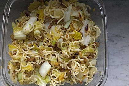 Chinakohlsalat mit Mie-Nudeln von Dreado | Chefkoch.de