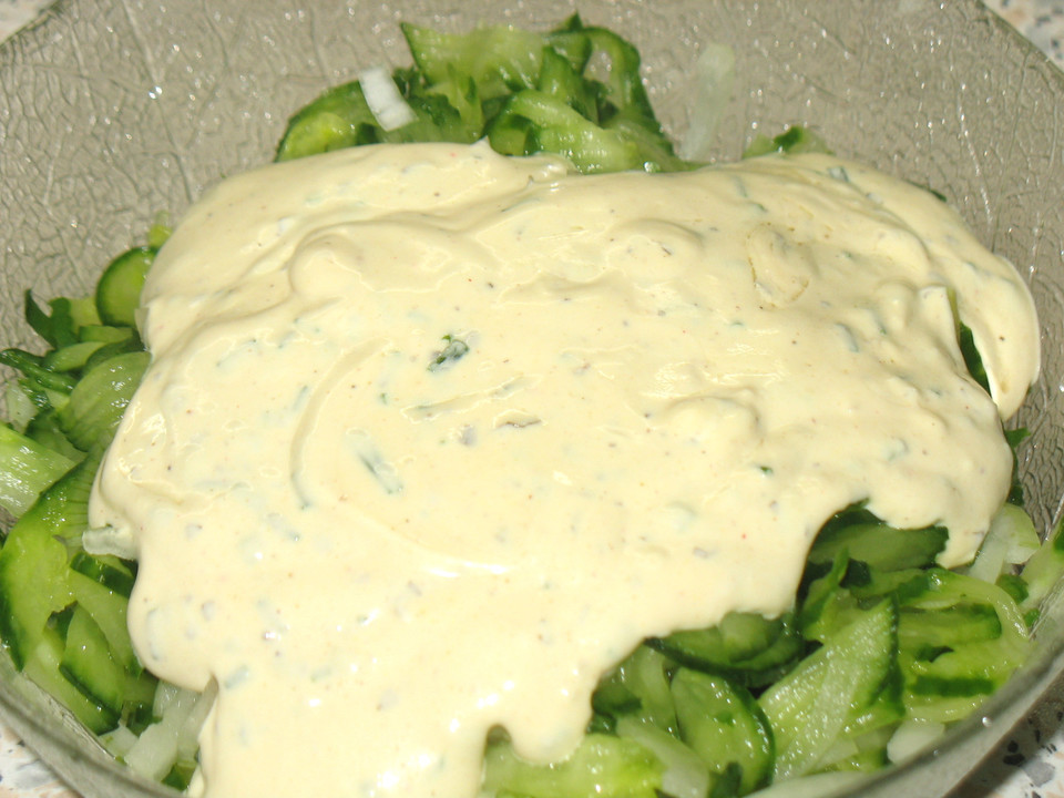 Gurkensalat mit Creme fraiche von rundler | Chefkoch.de