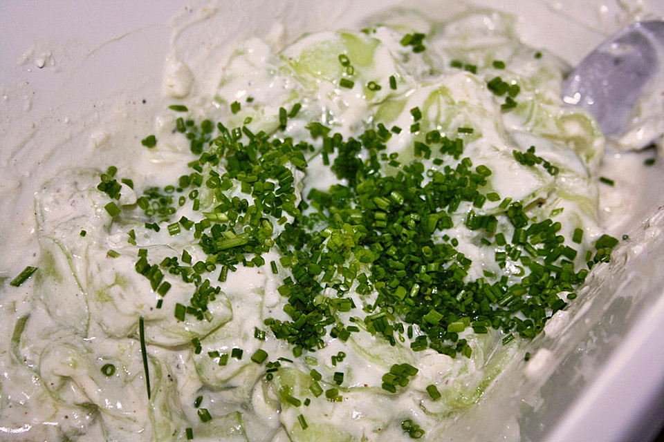 Gurkensalat mit Creme fraiche von rundler | Chefkoch.de