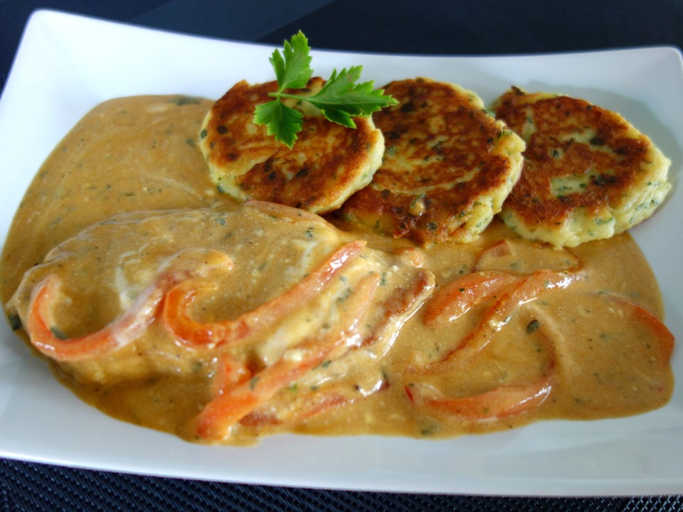 Schnitzel mit Paprika - Rahmsauce von thessa_s | Chefkoch.de Schnitzel mit Paprika - Rahmsauce von thessa_s | Chefkoch.de