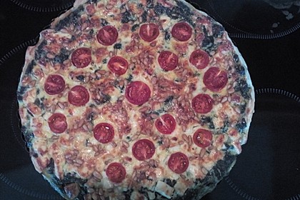 Quiche mit Spinat, Feta, Tomaten und Pinienkernen 14