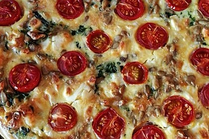 Quiche mit Spinat, Feta, Tomaten und Pinienkernen 16
