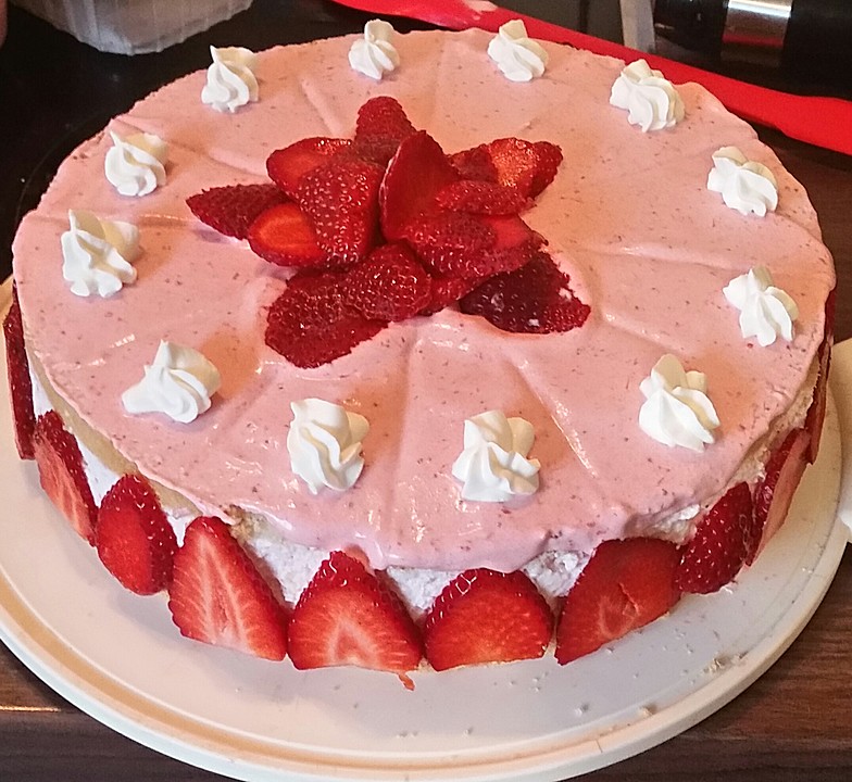 Griechische Erdbeer-Sahne-Torte von FBächerCooking | Chefkoch.de