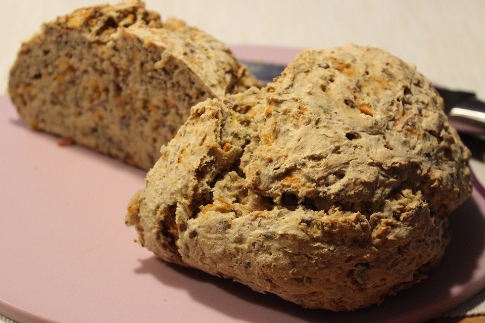 Dinkel-Karotten-Körner-Brot von Lisa__N | Chefkoch.de