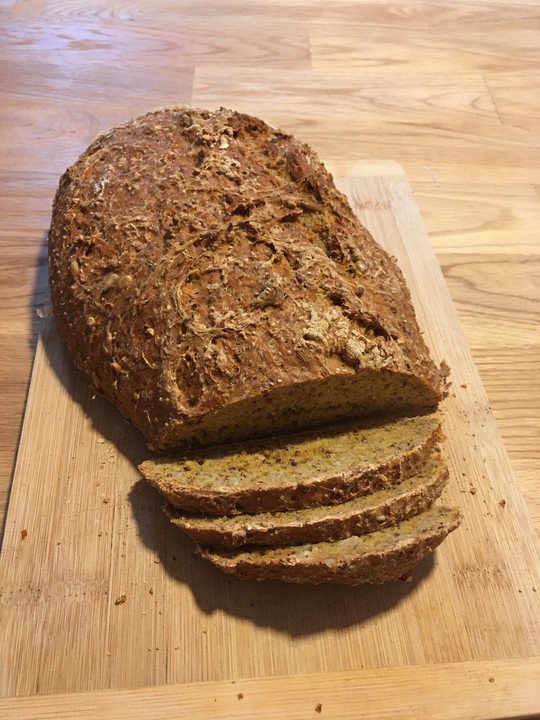 Dinkel-Karotten-Körner-Brot von Lisa__N | Chefkoch.de