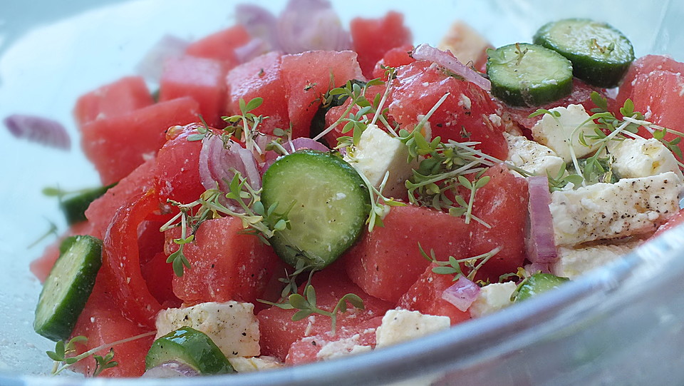 Wassermelonensalat mit Feta, Gurke und Tomaten von anna--banana ...