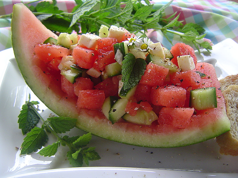 Wassermelonensalat mit Feta, Gurke und Tomaten von anna--banana ...