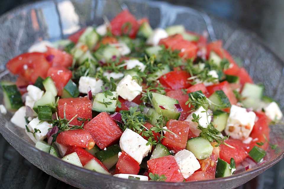 Wassermelonensalat mit Feta, Gurke und Tomaten von anna ...