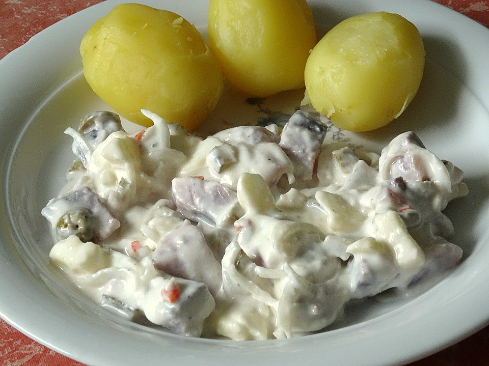 Feiner Matjes mit Joghurt-Meerrettich-Soße von wilde_biene | Chefkoch.de
