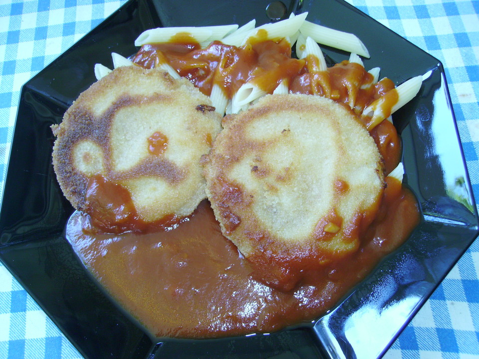 Nudeln mit Tomatensauce und &amp;quot;Jägerschnitzel&amp;quot; von Clarinchen111 ...