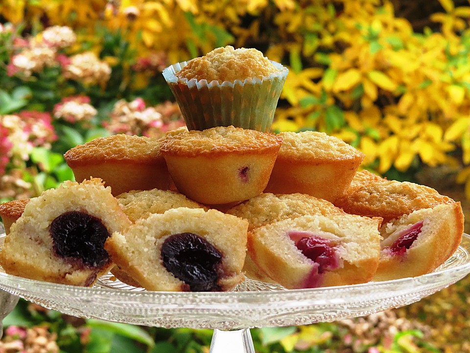 Cherry Friands von Bali-Bine
