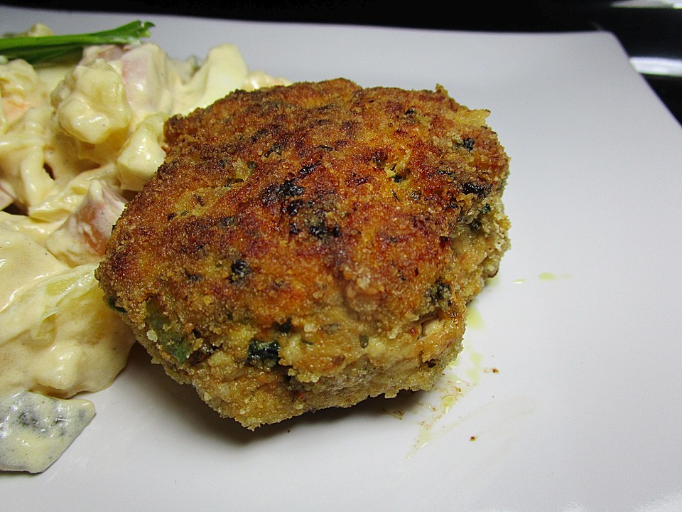 Geflügelfrikadellen mit Kräutern von Silbernerstern | Chefkoch.de