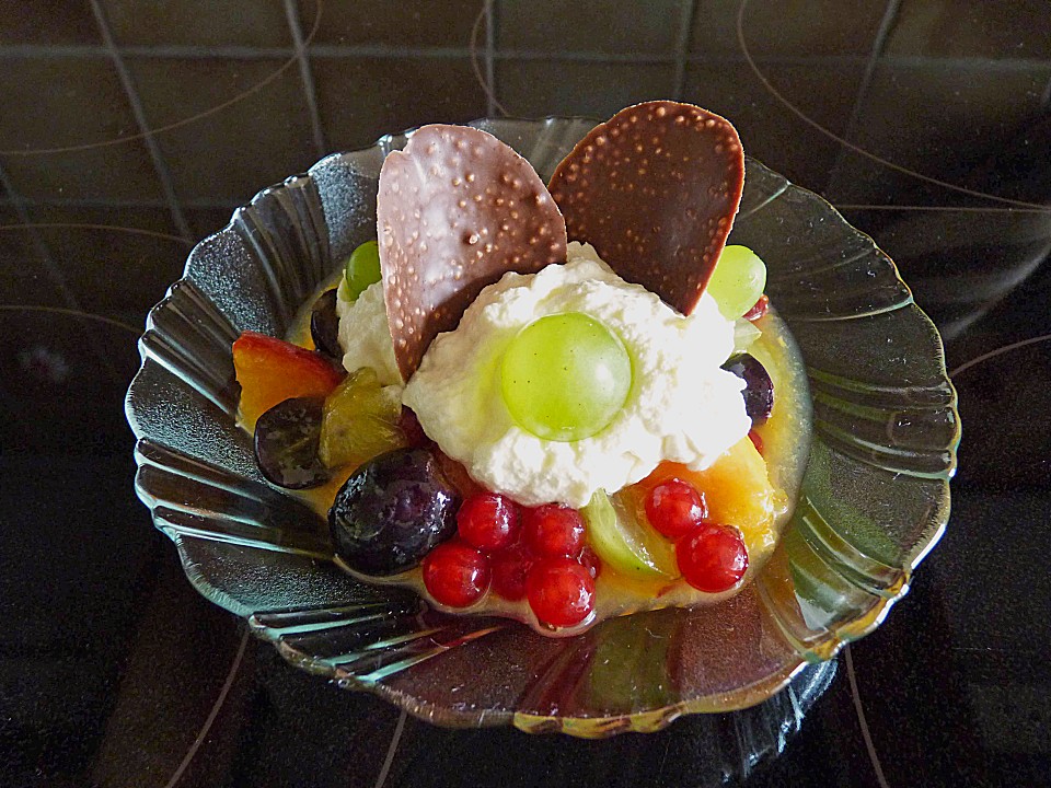 Obstsalat mit Sahnequark und Zimtzucker von mietzimaus | Chefkoch.de