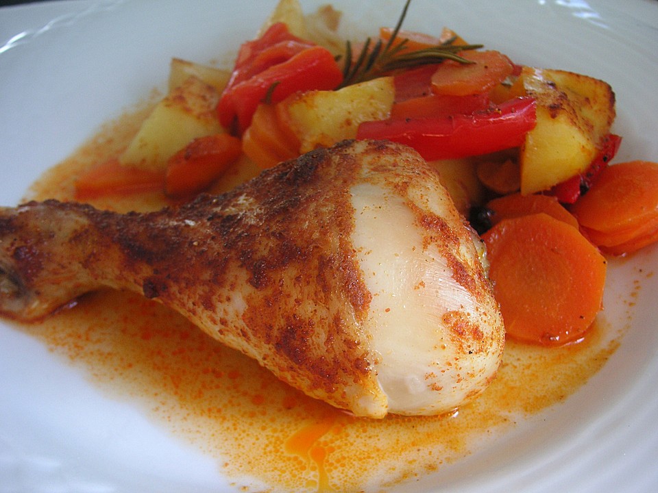 Hähnchenschenkel Mit Gemüse Und Kartoffeln Im Backofen Von Schoschana ...