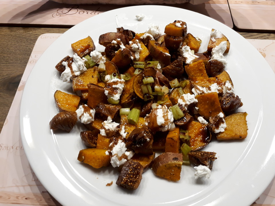 Salat mit Süßkartoffeln, Feigen und Ziegenkäse von fynkocht | Chefkoch.de