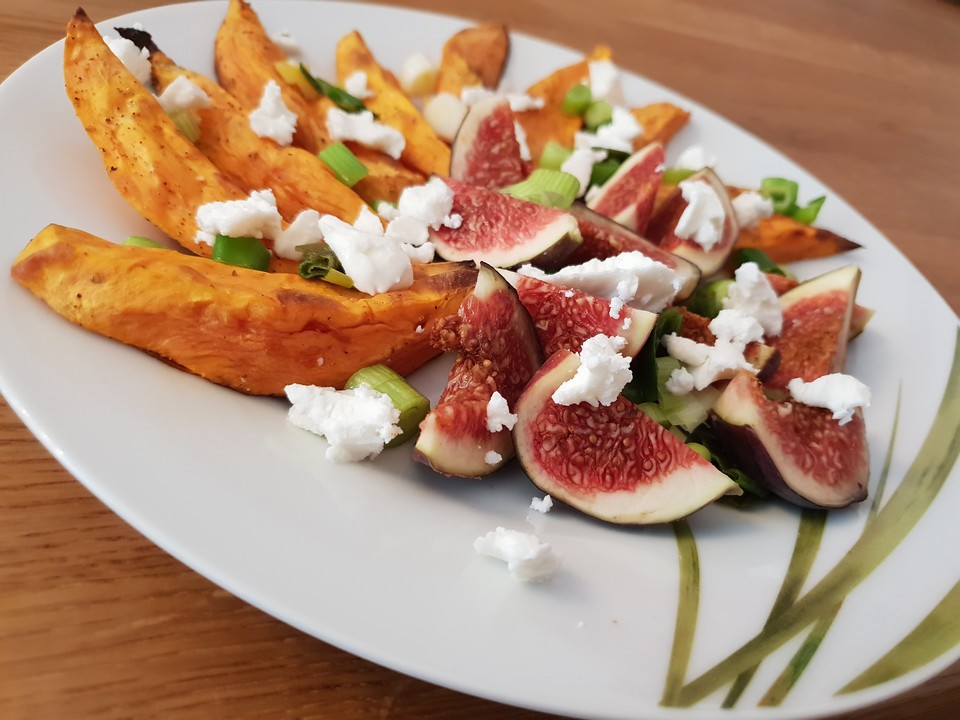 Salat mit Süßkartoffeln, Feigen und Ziegenkäse von fynkocht | Chefkoch.de