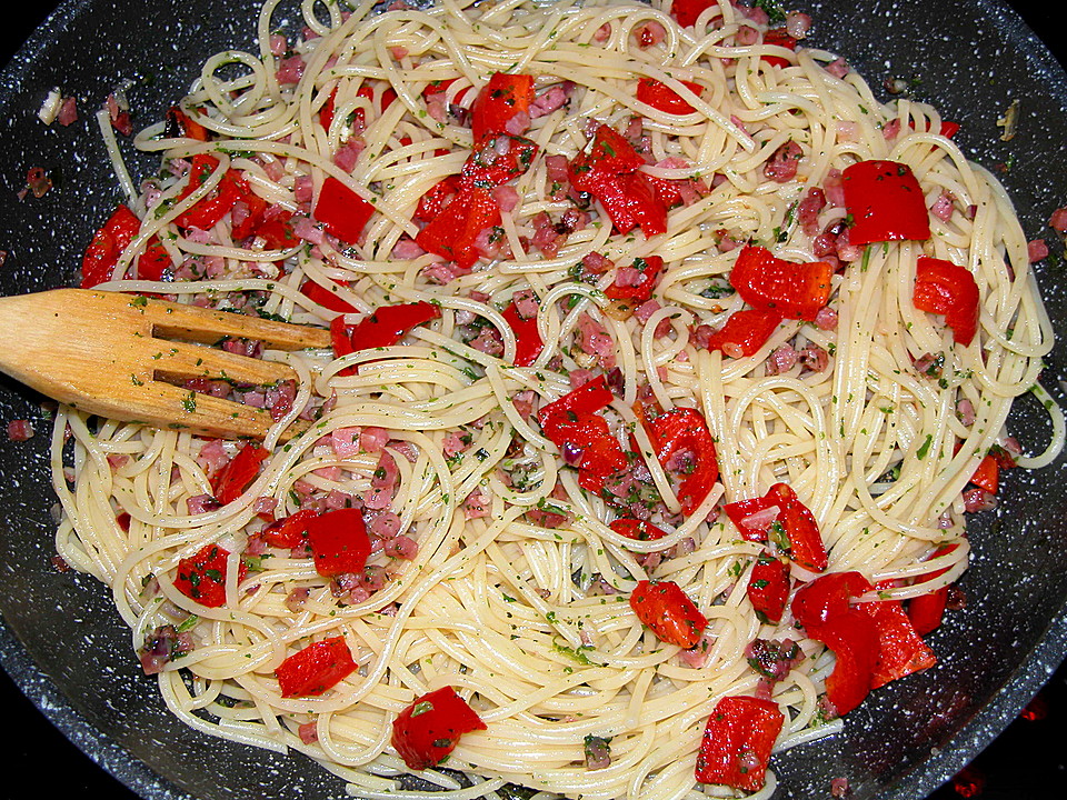 Spaghetti mit Paprika und Speck von Karinw1942 | Chefkoch.de