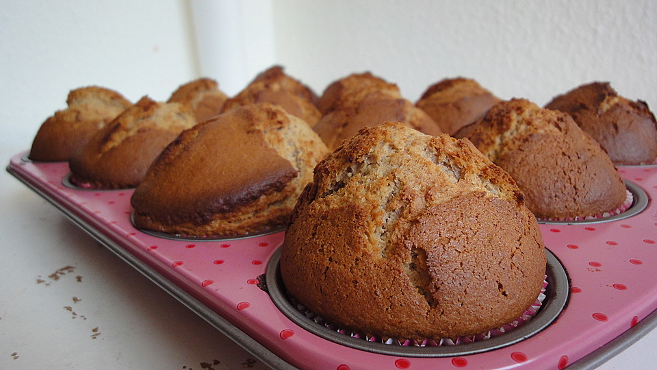 Marzipan-Muffins von Sophie-Smooth | Chefkoch.de