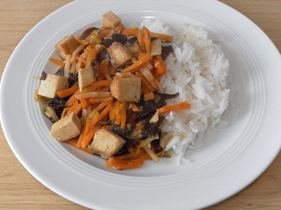 Gebratener Tofu mit Gemüse (Rezept mit Bild) von krauti58 | Chefkoch.de