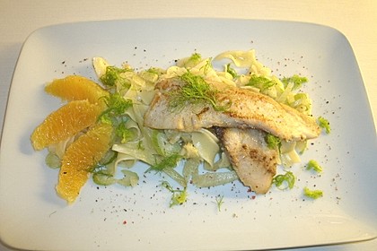 Tagliatelle an Orangen-Fenchel-Sauce mit gebratenen Kabeljaufiletstücken 1