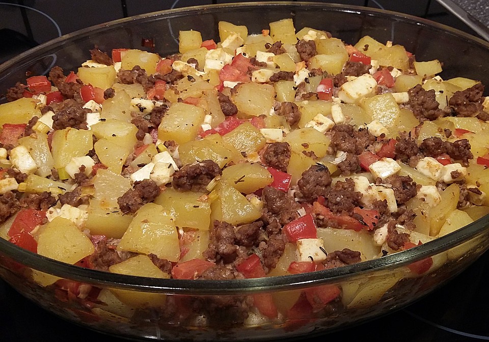 Kartoffelauflauf mit Hackfleisch, Tomaten und Feta von Zesty | Chefkoch.de