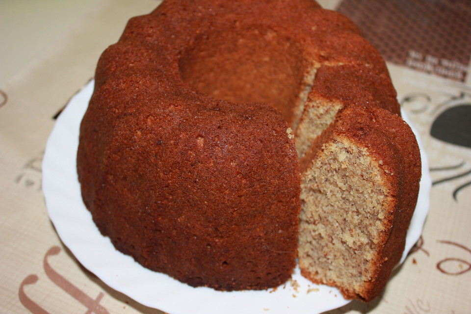 Nuss-Guglhupf von Racermom | Chefkoch.de