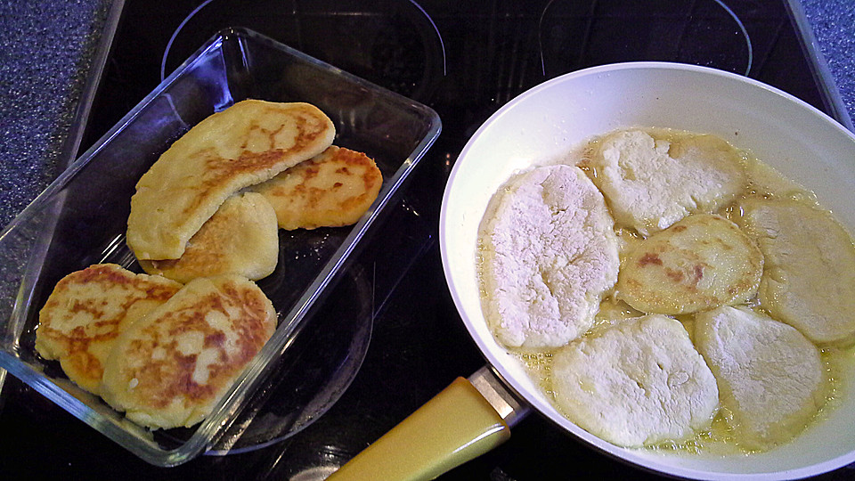 Quarkkäulchen mit Kartoffelteig von Sofi | Chefkoch.de