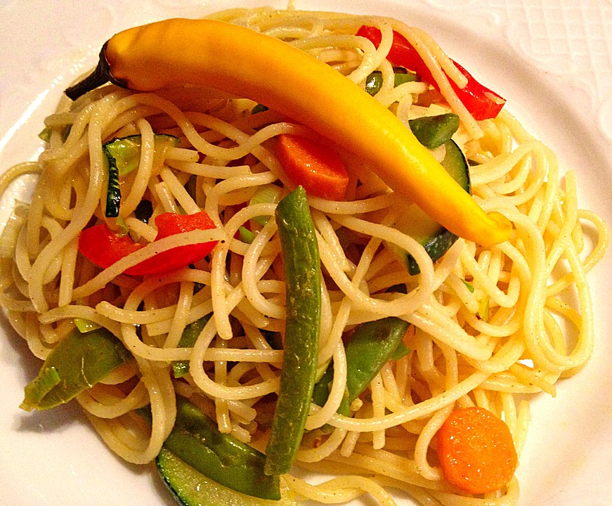 Gebratene Spaghetti mit Gemüse von white_angel | Chefkoch.de