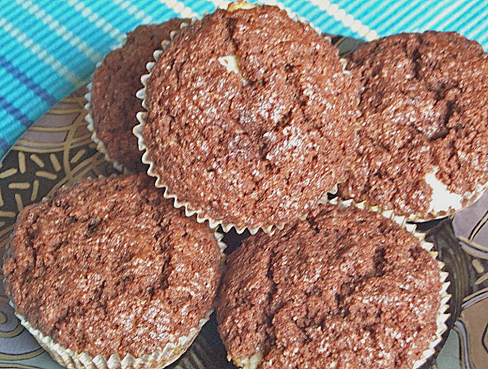 Schokoladen - Muffins mit Frischkäse - Füllung von katka | Chefkoch.de