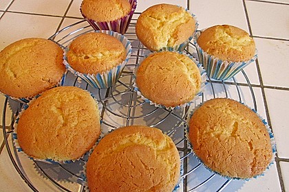 Zitronen - Sour - Cream - Muffins 16