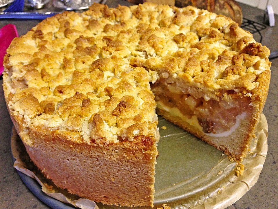 Gedeckter Apfelkuchen mit Streuseln von mbus | Chefkoch.de