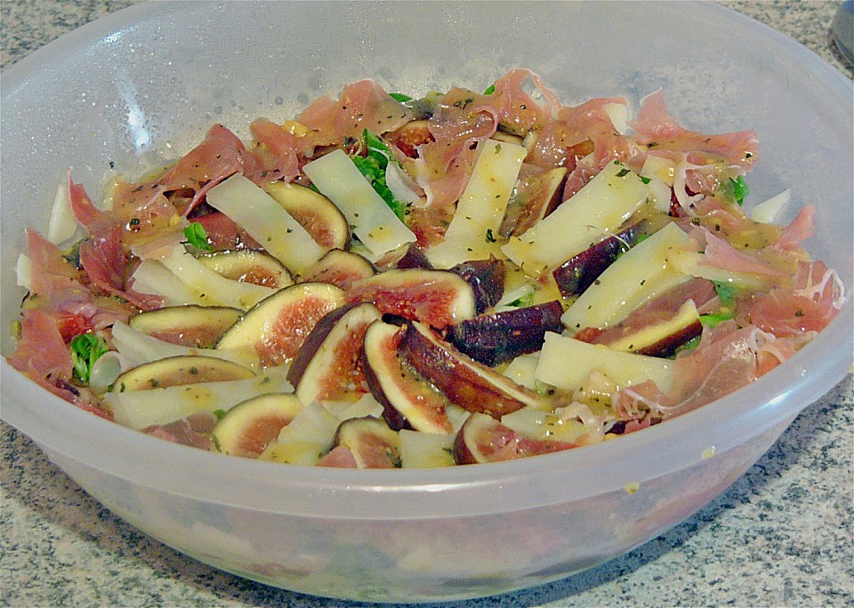 Feldsalat mit Feigen, Serranoschinken und Manchego von fischfan ...