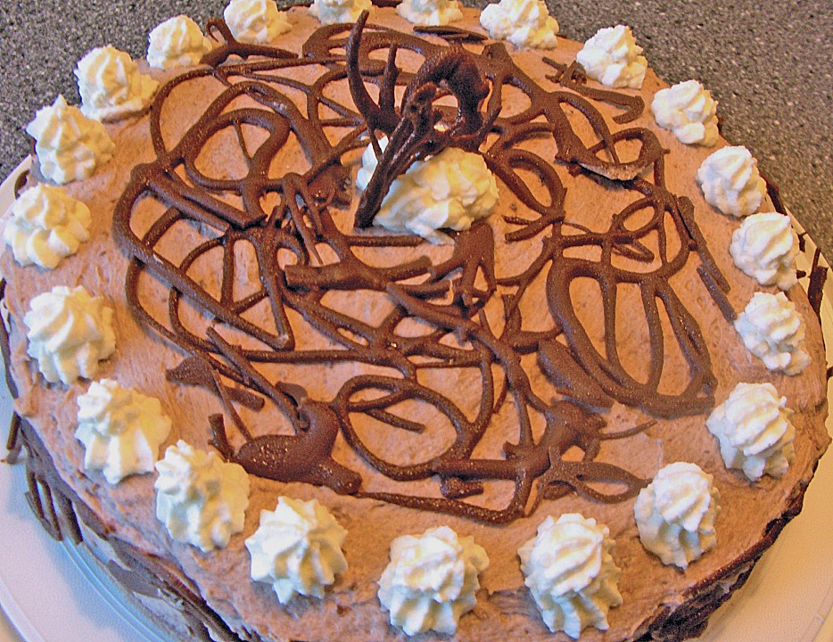 Schokoladen - Buttercreme - Torte von alina1st | Chefkoch.de
