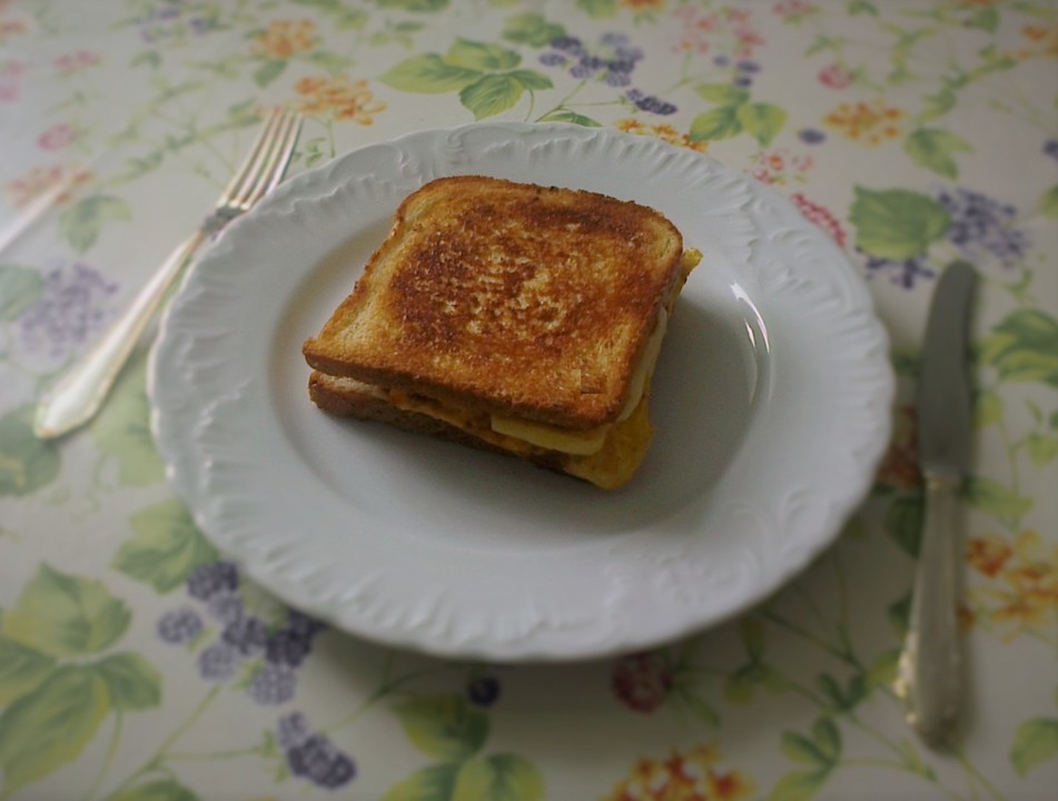 Grilled Cheese Sandwich mit Bacon und Spiegelei von Mietzekätzjen