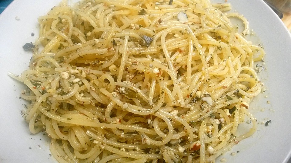 Mandel-Kürbiskern-Pesto - Ein raffiniertes Rezept | Chefkoch.de