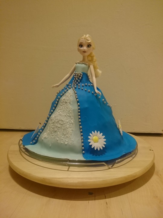 Frozen Elsa Torte von Timi23 | Chefkoch.de