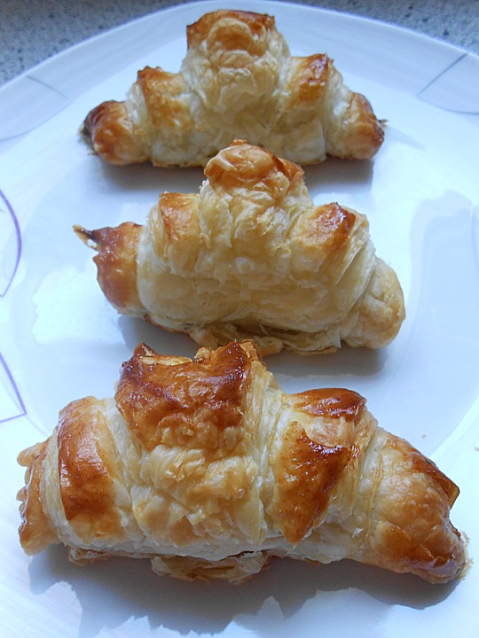 Schokoriegel-Croissant aus Blätterteig von lama1974 | Chefkoch.de