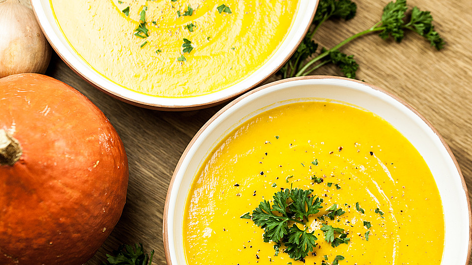 Kürbissuppe mit einem Hauch Curry von yasiliciousDE | Chefkoch.de