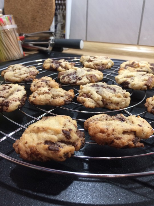Amerikanische Cookies mit Schokoladenriegeln von lauree | Chefkoch.de