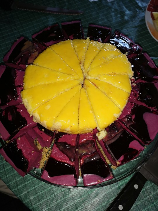 Cassis Torte mit schwarzen Johannisbeeren von karlhagenvontronje ...