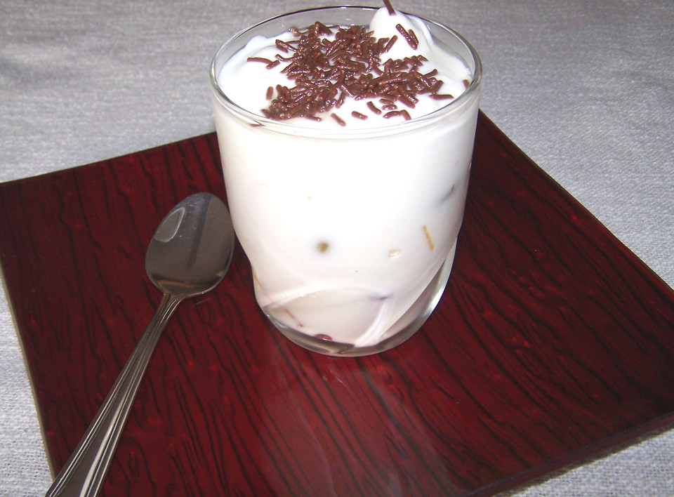 Leichtes Joghurt-Dessert mit frischen Früchten von Bibbi67 | Chefkoch.de