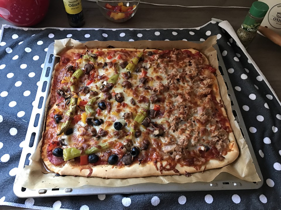 American Pizza Teig selber machen von CookBakery | Chefkoch.de