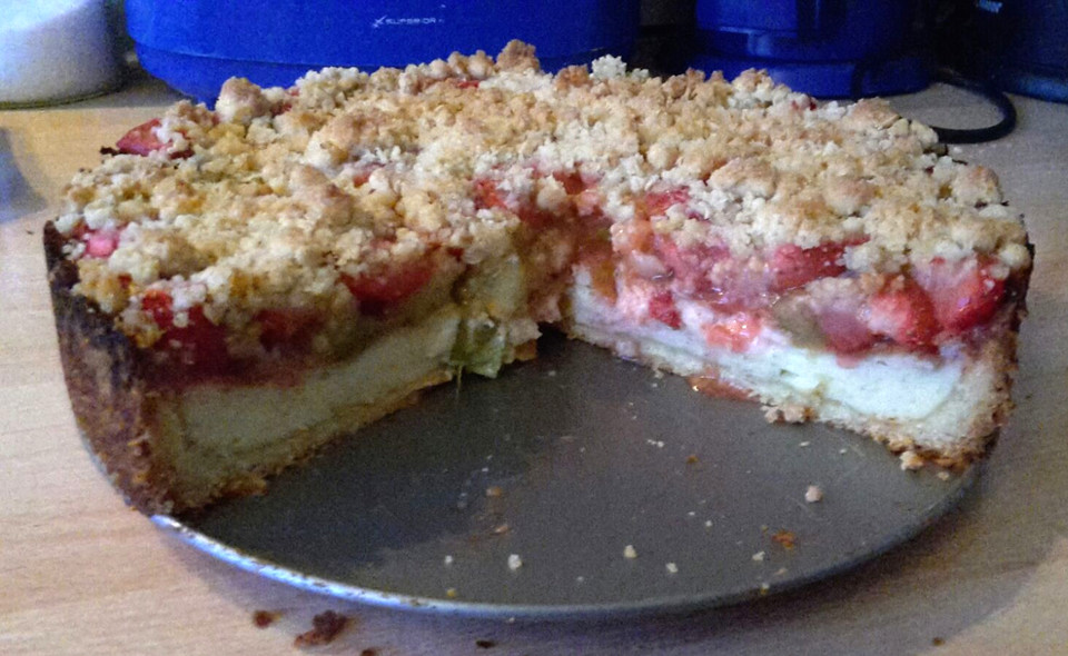 Erdbeer-Rhabarber-Käsekuchen von HaiDelin | Chefkoch.de