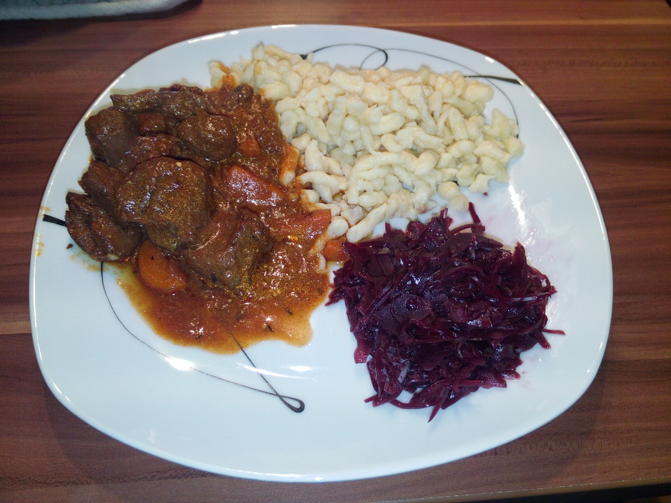Rehragout mit Preiselbeeren von Slobber | Chefkoch.de