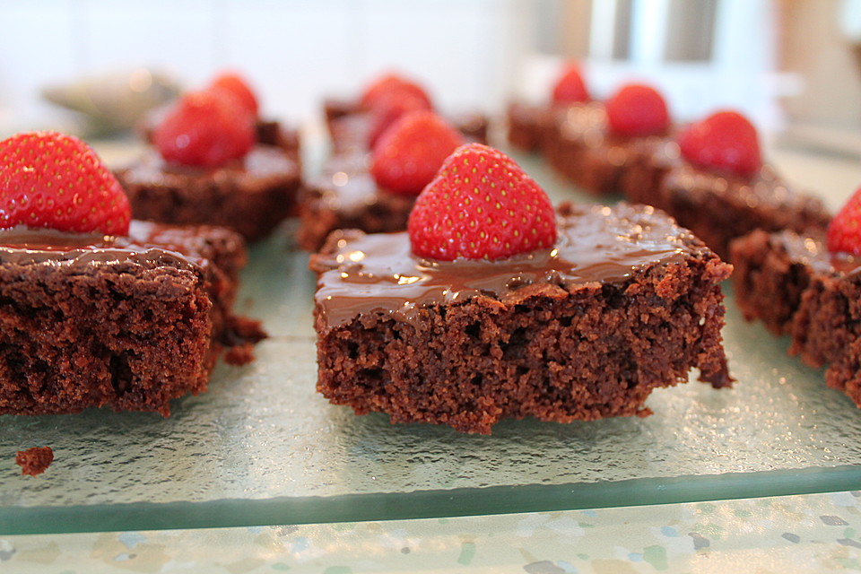 Erdbeer - Brownies von Maeuselchen | Chefkoch.de