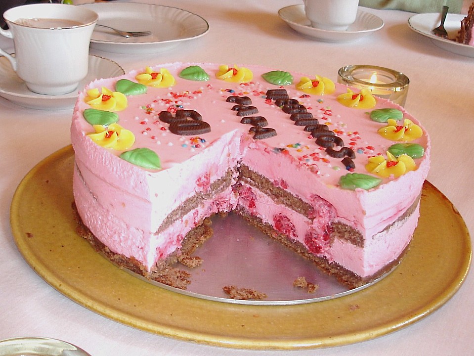 Himbeer Sahne Torte von kraeppel | Chefkoch.de