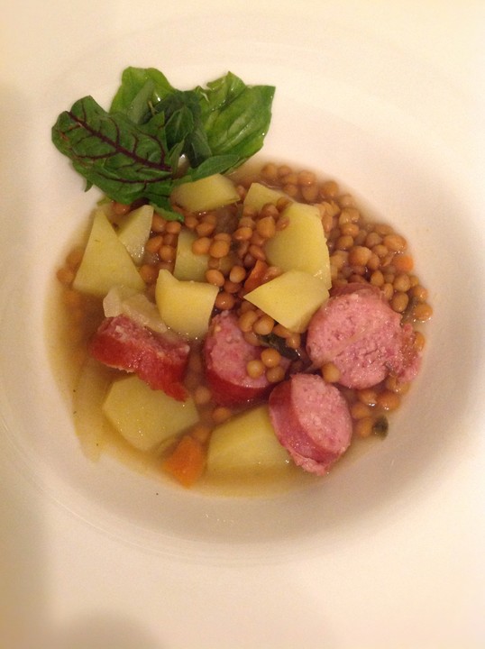 Linsensuppe mit Kartoffeln und Mettwurst von chillimaus | Chefkoch.de