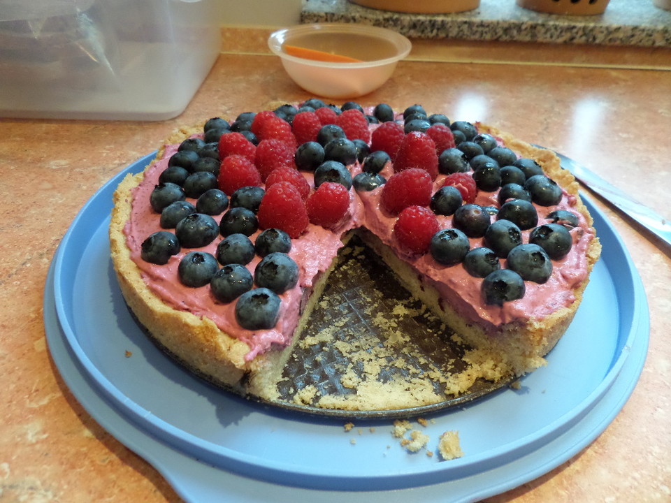 Beeren-Creme-Torte von WinniePooh2015 | Chefkoch.de