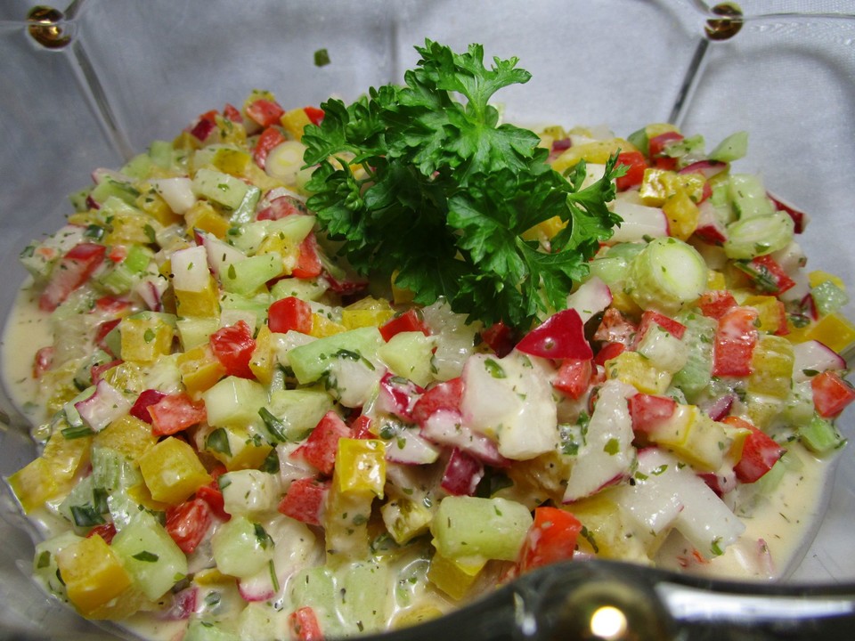 Gurken-Paprika-Salat von Juulee | Chefkoch.de