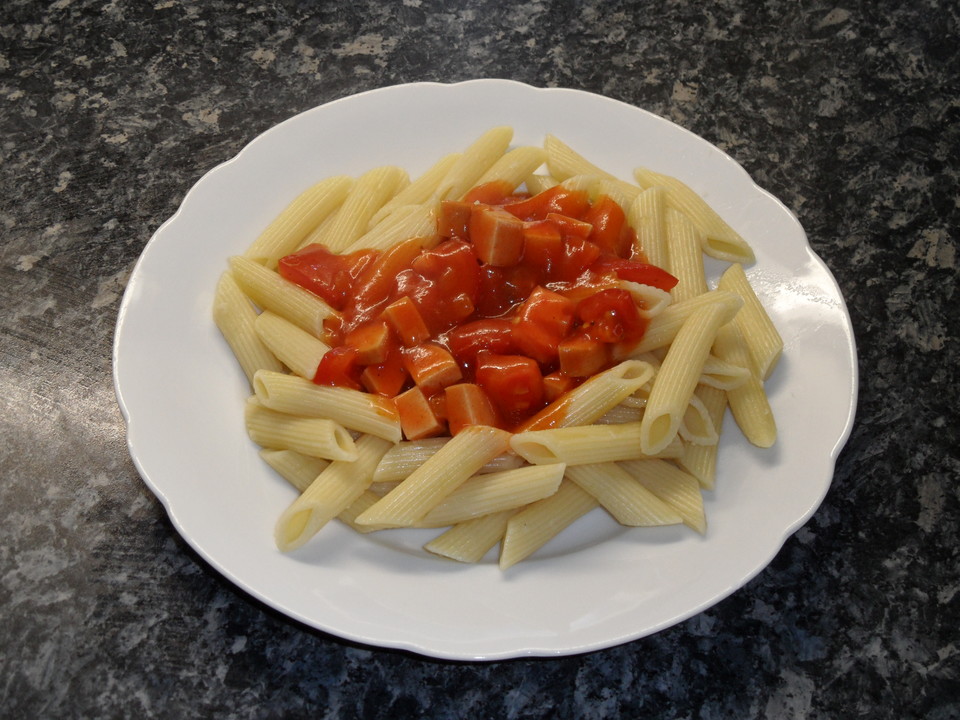 Nudeln mit Tomatensauce nach Mamas Art von Dundee80 | Chefkoch.de